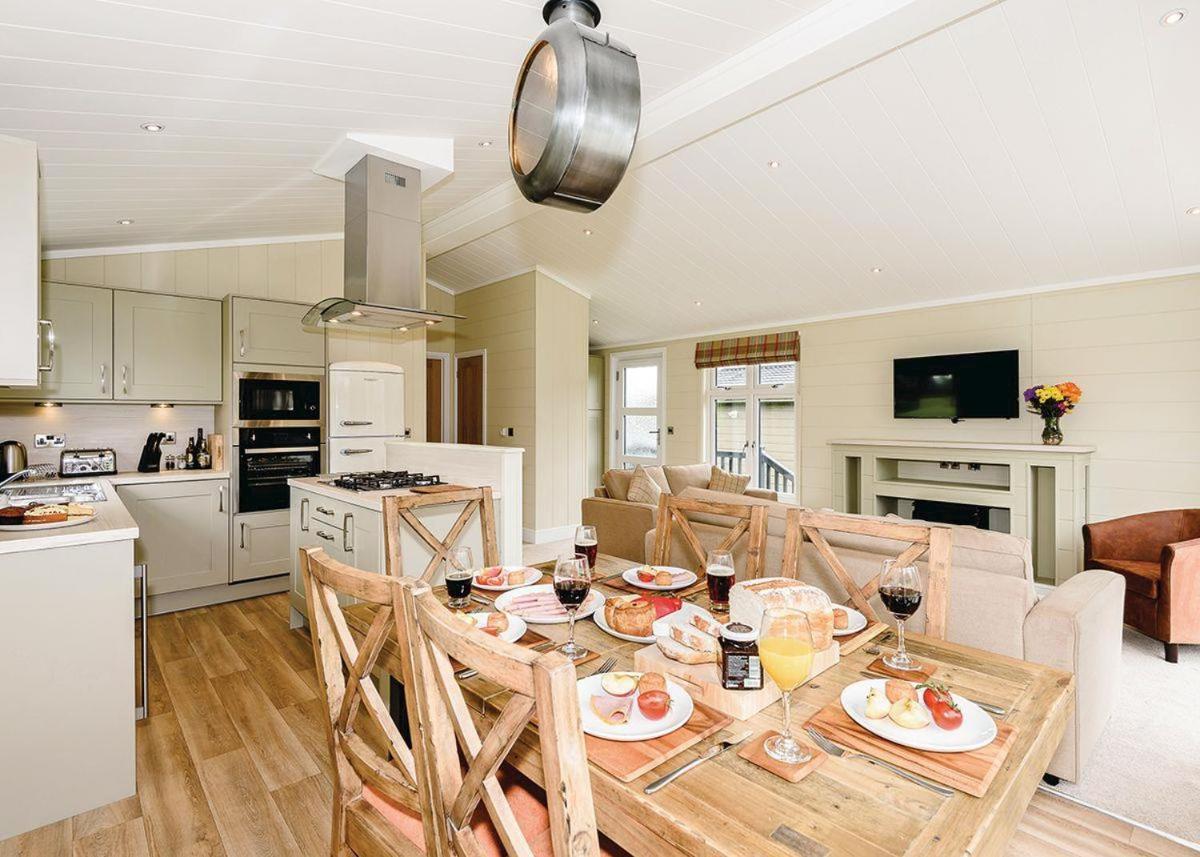 Thanet Well Lodges Ivegill Экстерьер фото